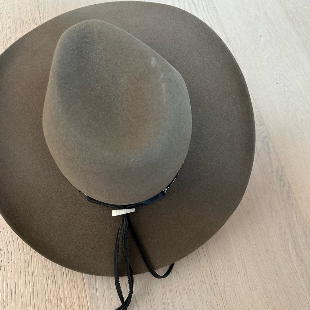 Elegant Gray Women's Hat